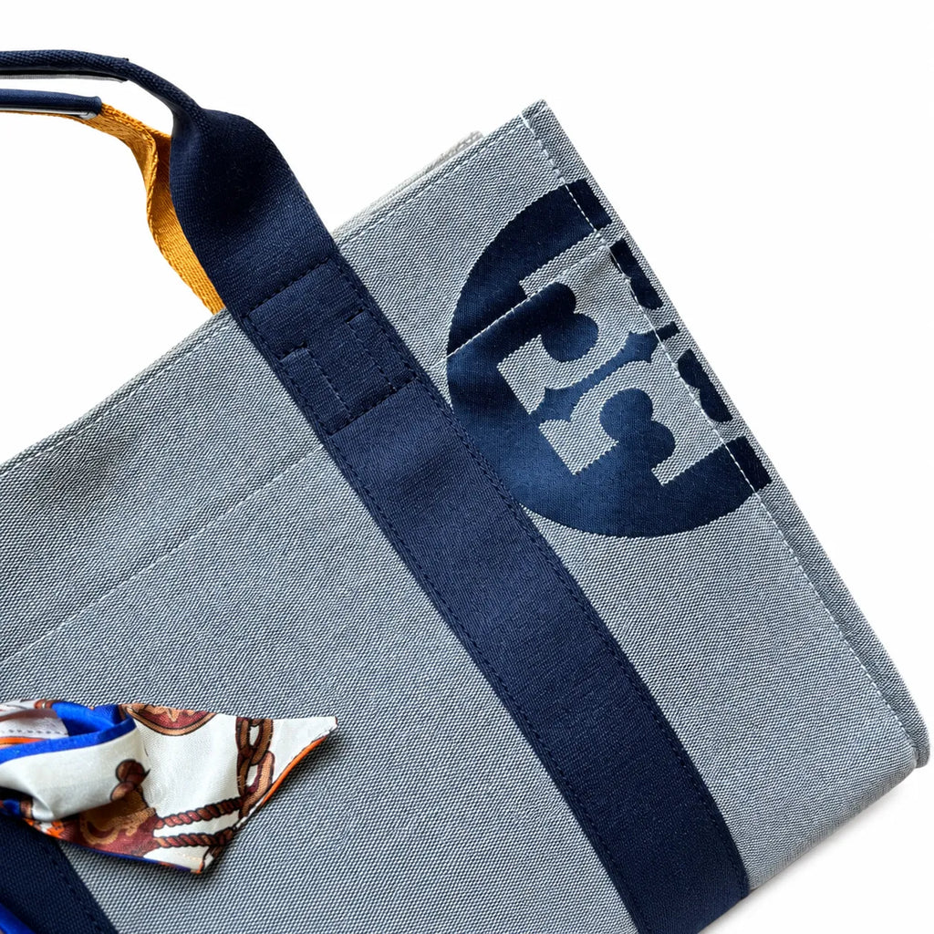 Tory Burch Ella | Light grey body with navy blue shoulder strap and signature logo large-capacity women's handbag