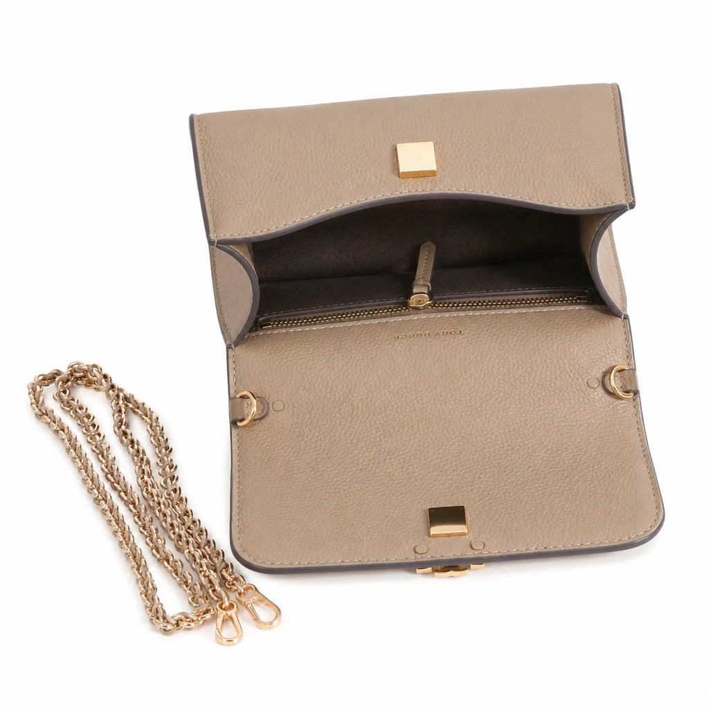 Tory Burch Britten | Light camel-colored pebbled leather detachable chain shoulder strap a small and elegant women's handbag
