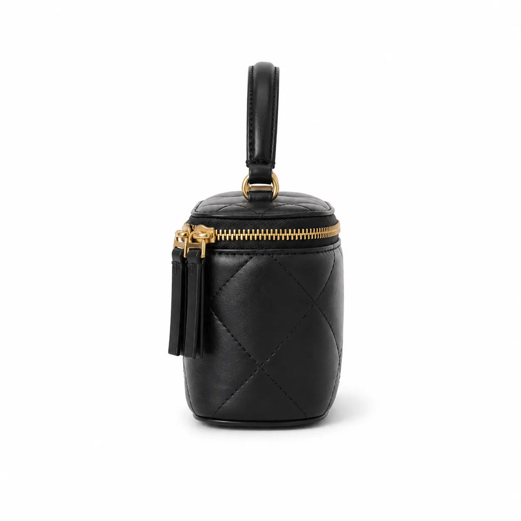 ory Burch Kira black lambskin bag with a detachable chain shoulder strap  a small and elegant cosmetic bag that can also be worn crossbody suitable for women