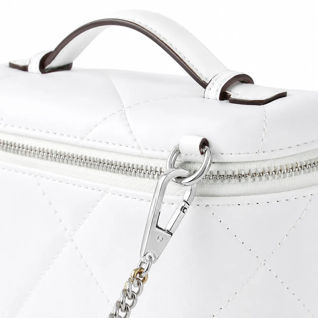 Tory Burch Kira, white calfskin leather detachable chain shoulder strap  small and elegant cosmetic bag  can be worn crossbody  suitable for women